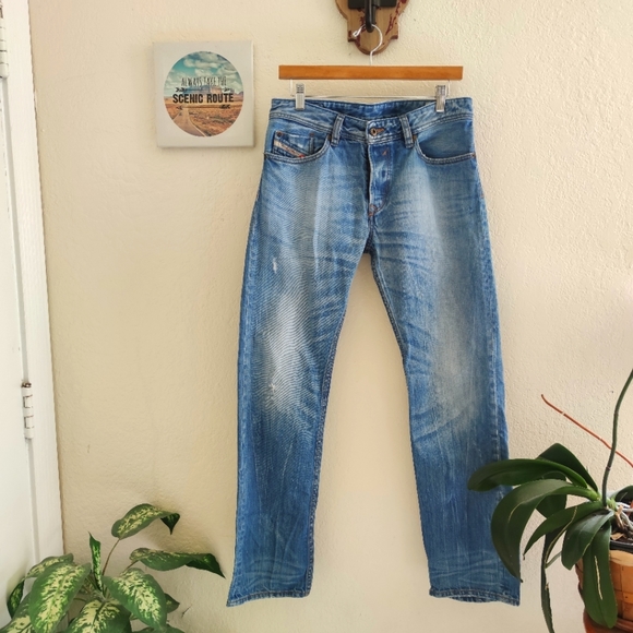 Diesel 💙 Waykee 0816P Stone Wash Straight Jeans - Picture 1 of 12